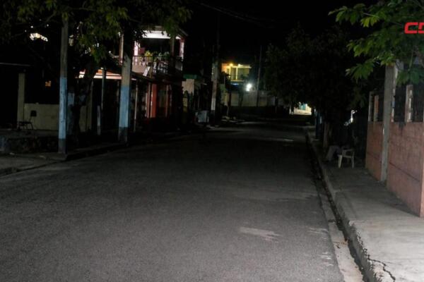 Vecinos denuncian fallo eléctrico y falta de respuesta de Edesur
