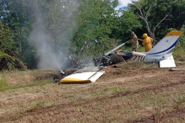 Una avioneta se incendió cuando se preparaba para despegar en Dajabón. El piloto fue trasladado a un centro de salud.