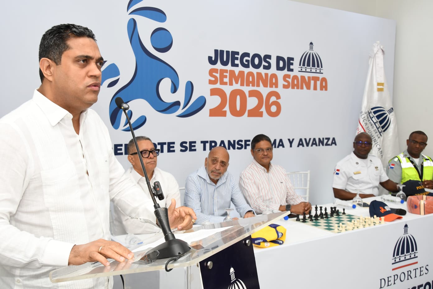 Cruz tendrá a su cargo el discurso de apertura ante las autoridades municipales y los vacacionistas que acostumbran visitar ese balneario del litoral Este, con motivo de las festividades de la Semana Mayor.