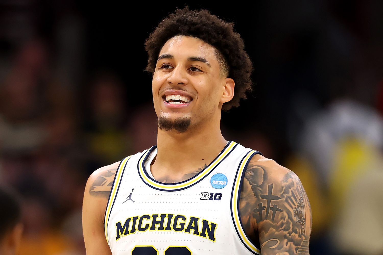 Yaxel Lendeborg, quien encestó 13 puntos, se convirtió en el cuarto jugador dominicano que se proclama en el baloncesto universitario. Charlie Villanueva fue el primer criollo al lograr el título con los Huskies de Connecticut en 2004.
