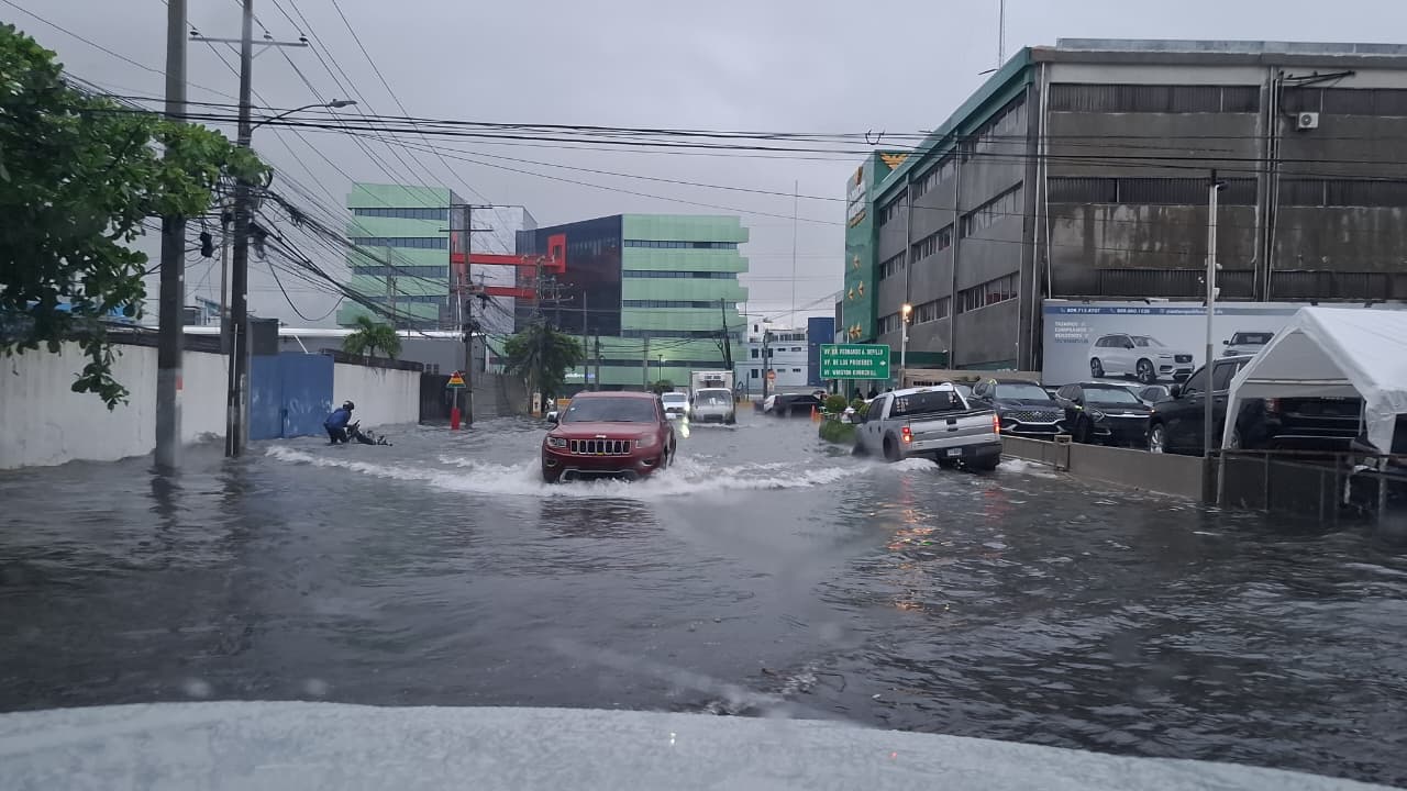 COE mantiene 12 provincias alerta