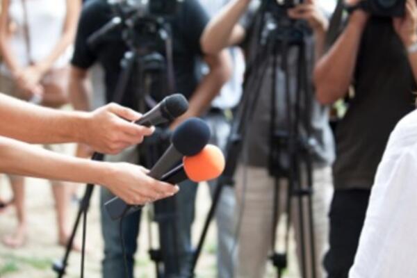 Guardianes de la verdad en tiempos de desinformación: ¡5 de abril dia del Periodista!