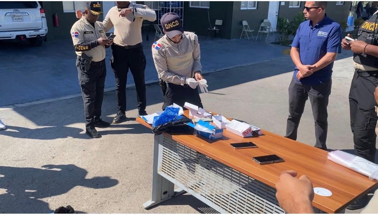 ocupan paquetes de presunta marihuana