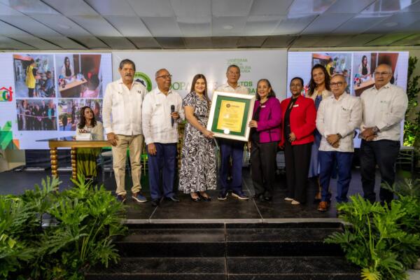 Directivos de Coopadepe reconocen a la Casa Comunitaria de Justicia