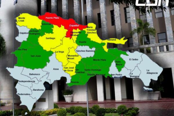 Educación mantiene suspensión de docencia en provincias bajo alerta roja por lluvias
