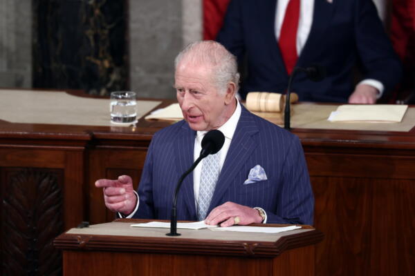 El rey Carlos III de Reino Unido durante un discurso ante una sesión conjunta del Congreso en el Capitolio de Estados Unidos en Washington DC EE. UU. EFE/JIM LO SCALZO
