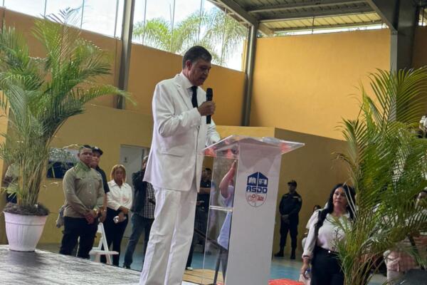 Alcalde de SDO, Francisco Peña en su rendición de cuentas 2025-2026.
