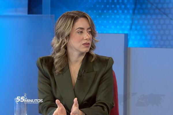 Gloria Reyes, ministra de la Mujer.