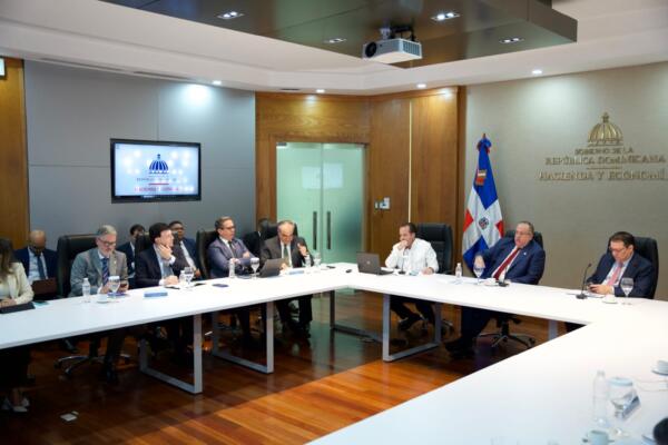 Gobierno inicia diálogo con sectores productivos y sociales para establecer acuerdo conjunto frente a crisis en Medio Oriente