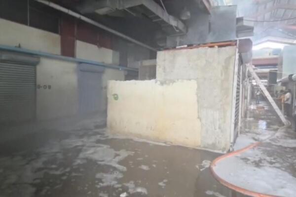Incendio en mercado de Dajabón causa pérdidas materiales.
