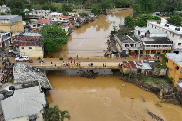 Inundaciones en Gaspar Hernandez arch Port - CDN.