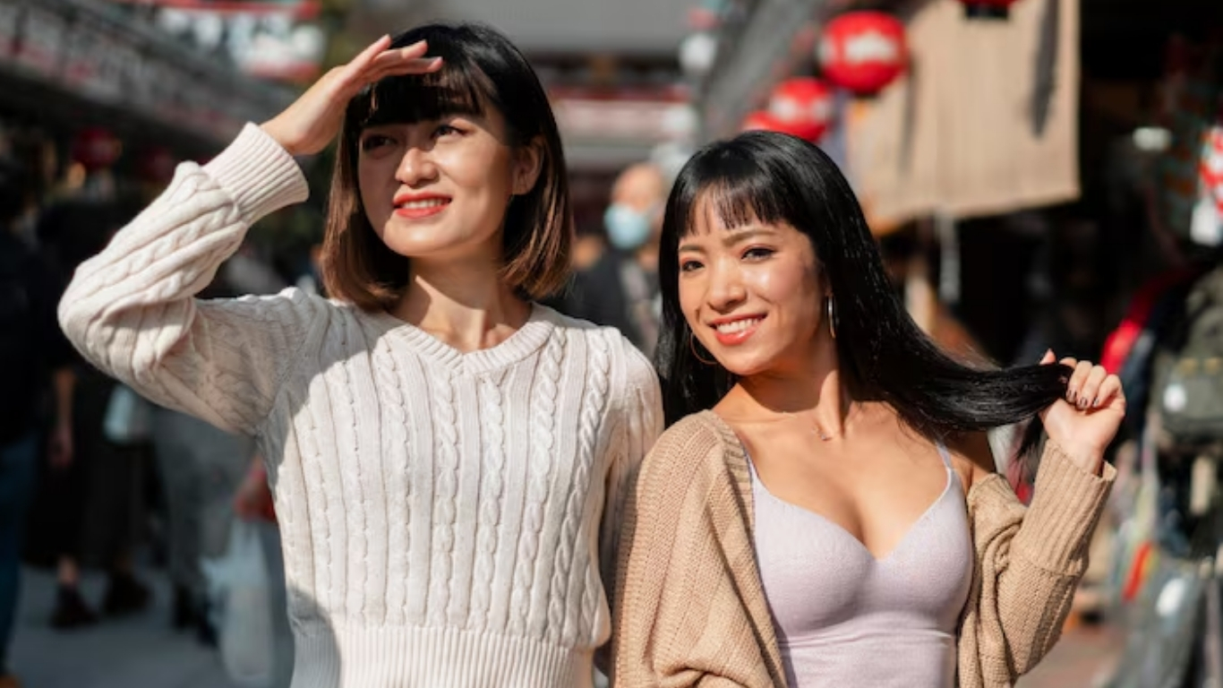 La crisis demográfica en Japón ha llevado a las autoridades a implementar el pago por conseguir pareja y casarse en apss de citas.