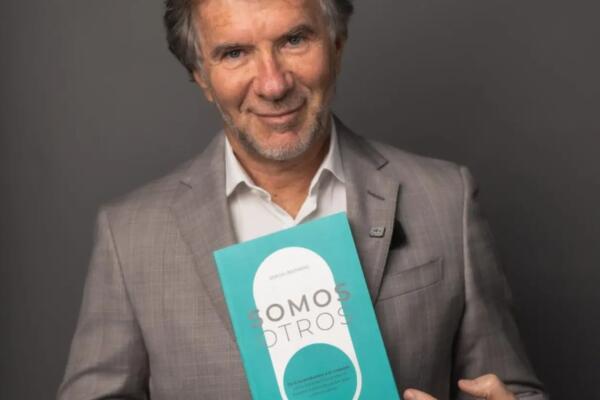 Sergio Roitberg presenta “Somos Otros” en Santo Domingo