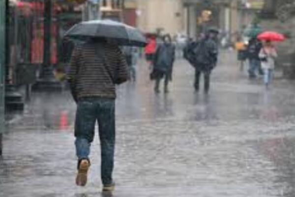 El organismo de emergencia detalló que la medida se toma ante el riesgo de crecidas de ríos, arroyos y cañadas.