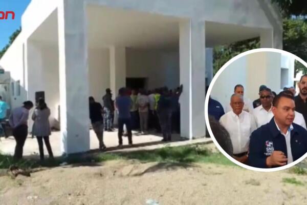 Director del SNS, Julio Landrón, durante recorrido por hospitales en reconstrucción en el Cibao, donde constató retrasos en varias obras.