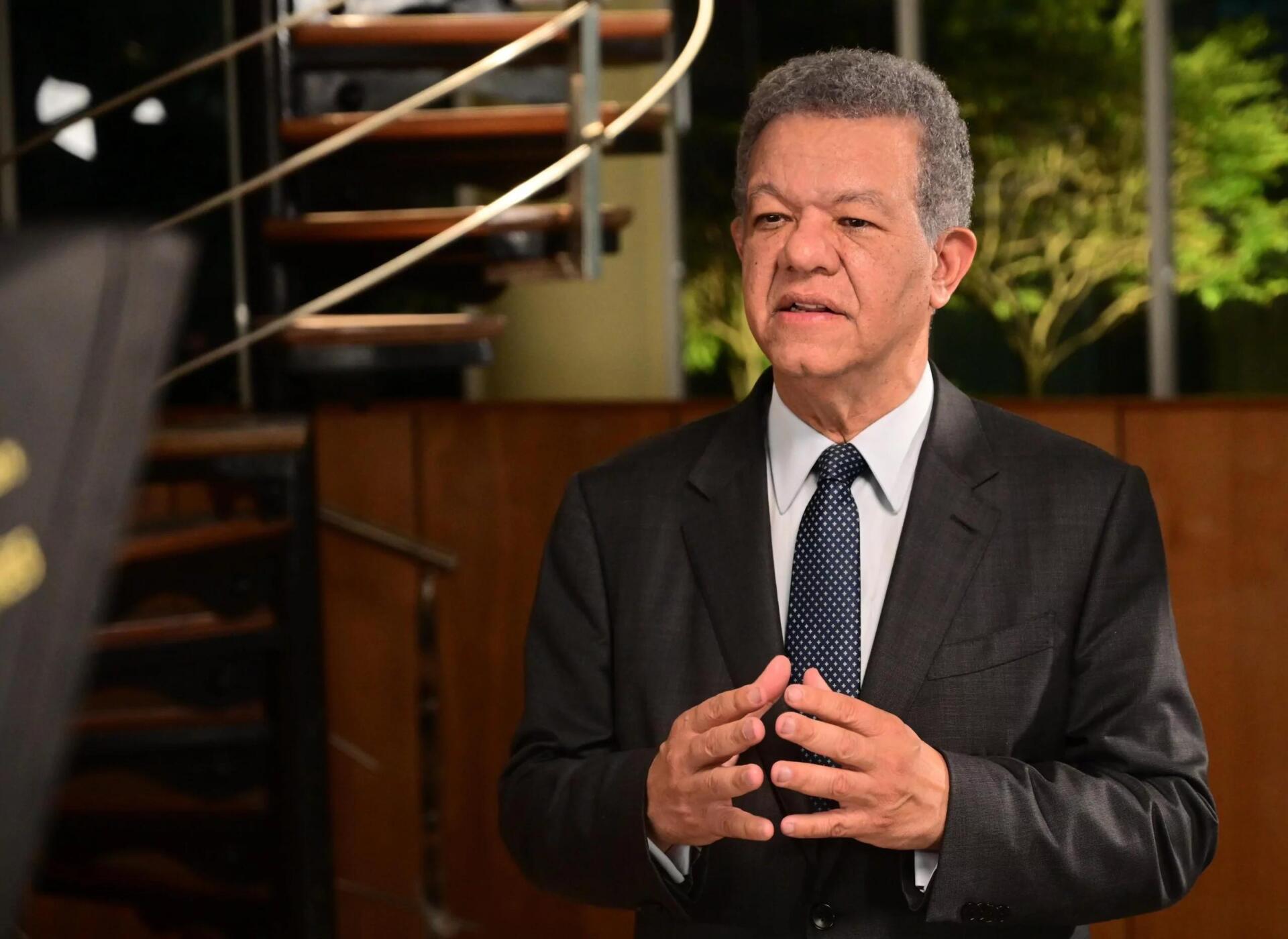 El PRM gobierna “cada quien por su cuenta” sin coordinación ni rumbo, cuestiona Leonel Fernández