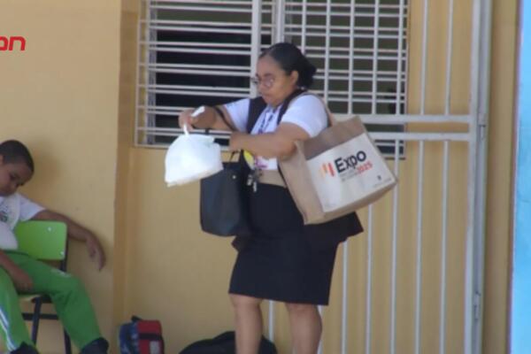 Docentes participan en el proceso de evaluación de desempeño impulsado por el Minerd a nivel nacional.