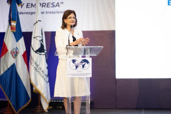 Raquel Peña lamenta aumento de feminicidios 