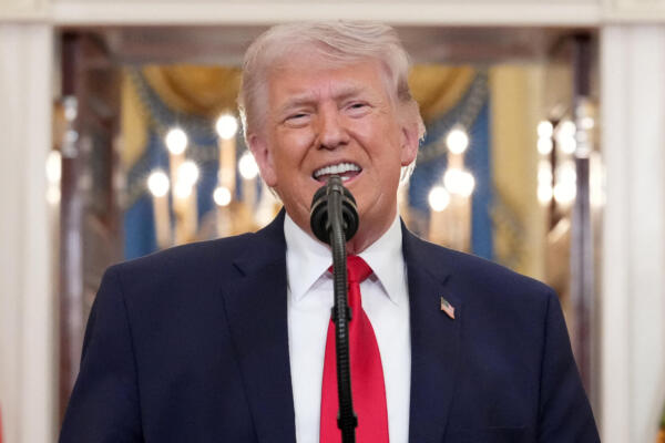 Trump abre su discurso recordando su 