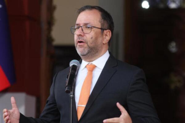 Gobierno niega competencia a la OEA en elección de fiscales.