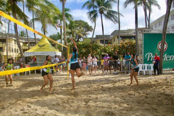 Guerreros y las Primas lideran Voleibol Playero Cabarete 2026
