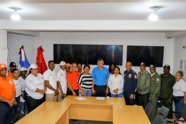 El Cuerpo de Bomberos dispondrá de una logística de apoyo que incluye la instalación de una cocina móvil en la carretera Sánchez, próximo al peaje.