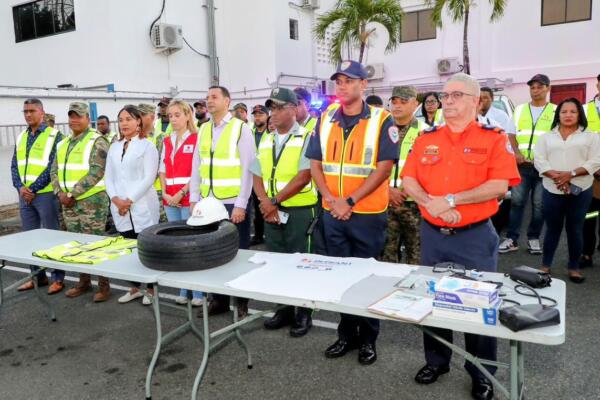 En los casos en que los hallazgos representaban un riesgo inmediato para la seguridad vial, como neumáticos lisos, luces defectuosas o limpiavidrios inoperantes, se instruyó a los operadores a corregirlos de forma inmediata antes de continuar la circulación.
