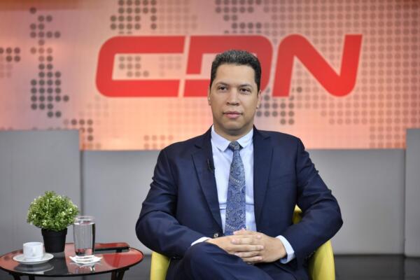 El analista internacional Jatzel Román. (Foto, Danny Polanco)