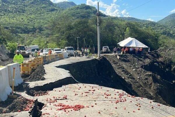 Cierran parcialmente el 