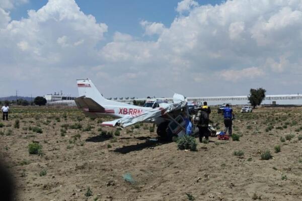 Cuatro muertos por desplome de avioneta en el centro de México
