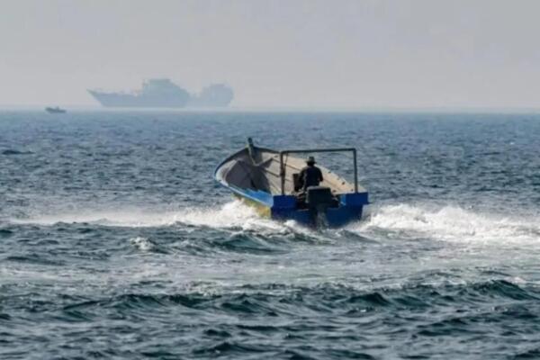 Trump amenaza con destruir cualquier barco iraní que desafíe el bloqueo