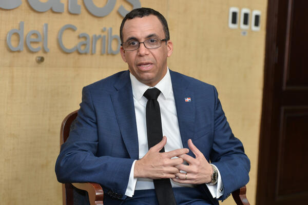 Navarro denuncia supuesto plan de campaña sucia contra Gonzalo Castillo