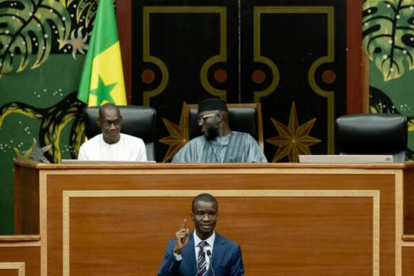 Encarcelan a un hombre en primera condena por relaciones entre personas del mismo sexo en Senegal