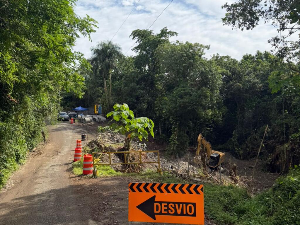 MOPC derrumbe en Pedro Brand