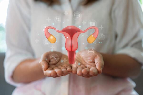 El cáncer de ovario se origina en los ovarios y es la principal causa de muerte por tumores ginecológicos a nivel mundial.