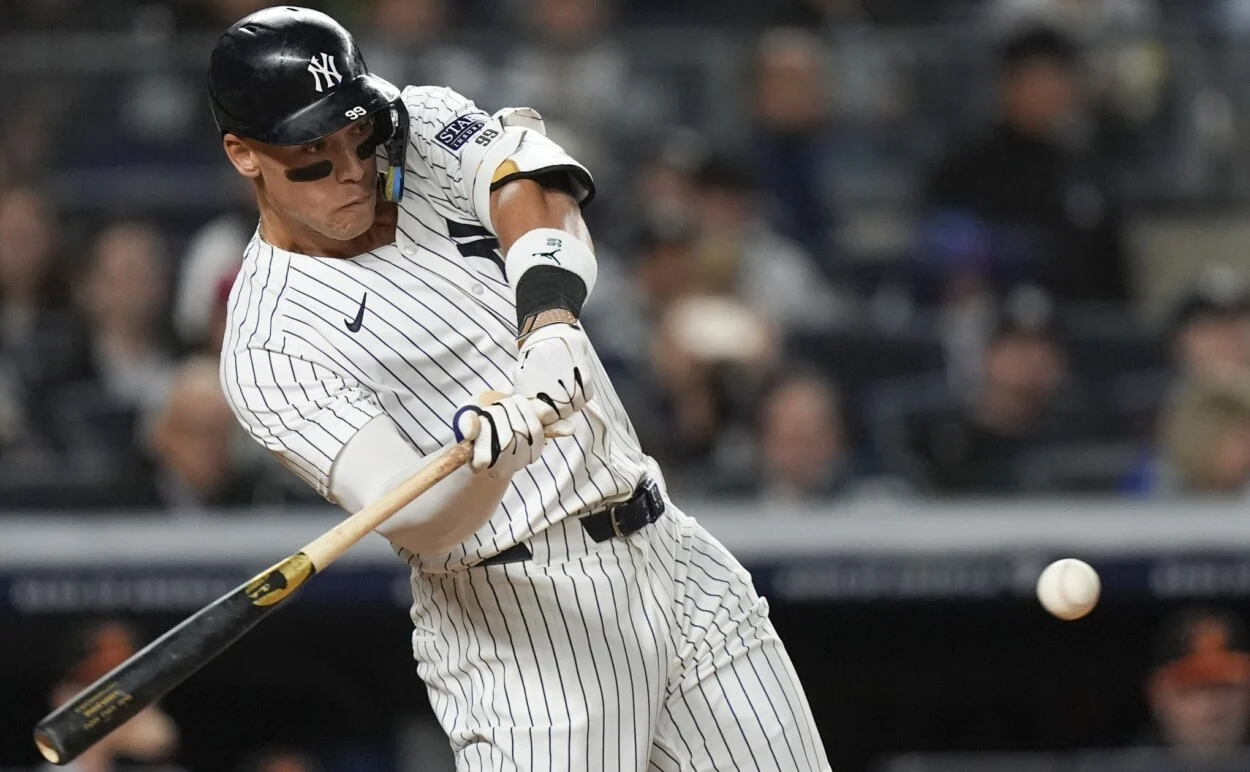 El jardinero derecho de los Yankees, Aaron Jugde, viene de cerrar la temporada de 2025 con 53 jonrones, 114 remolques y un promedio de bateo de .331, líder en este encasillado.