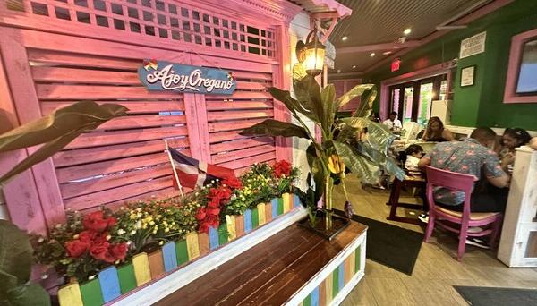 El restaurante dominicano Ajo & Orégano logró posicionarse entre los mejores 100 restaurantes del estado de Nueva York. Foto: Fuente externa 