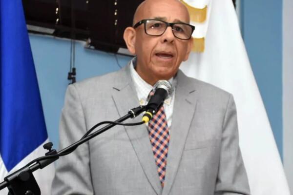 Ramírez dijo que la decisión de la fecha inaugural se tomó tras una reunión que sostuvo con la directiva de Abadina y los ocho clubes participantes