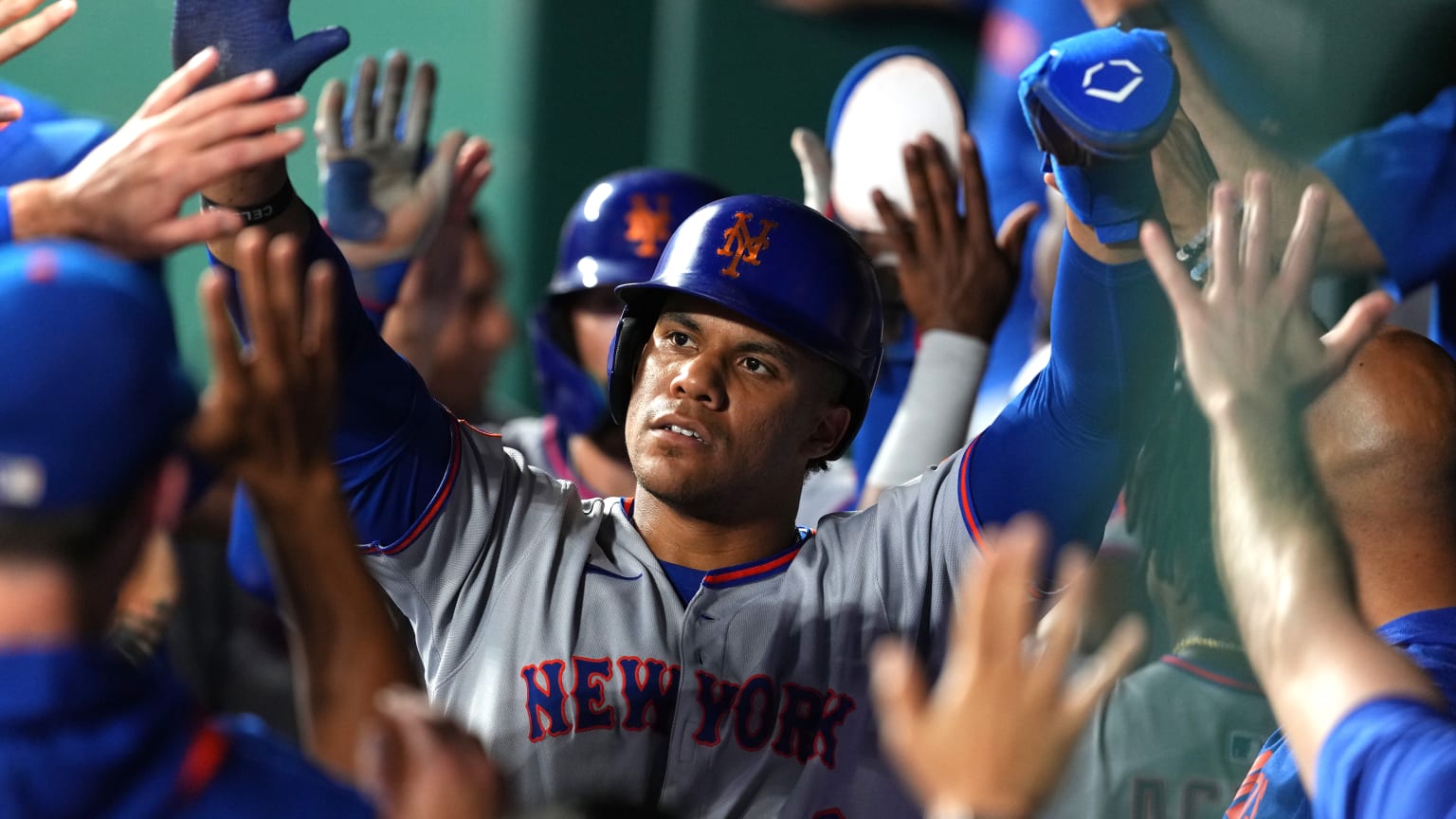 El dominicano Juan Soto también se voló la barda por Nueva York, que había ganado seis de siete duelos.