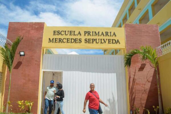 Joven denuncia irregularidades en su historial académico que podrían hacerle perder cuatro años de estudio.