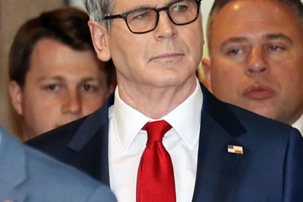 El secretario del Tesoro estadounidense, Scott Bessent en Corea del Sur antes de reunirse con el viceprimer ministro chino, He Lifeng, para una serie de consultas económicas que sirven de antesala a la cumbre de los mandatarios de ambos países, Donald Trump y Xi Jinping, prevista para este jueves. Foto: Fuente externa 