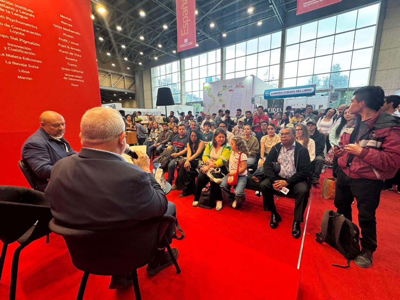 Presentan libro de Alfonso Quiñones en la Feria Internacional del Libro de Bogotá