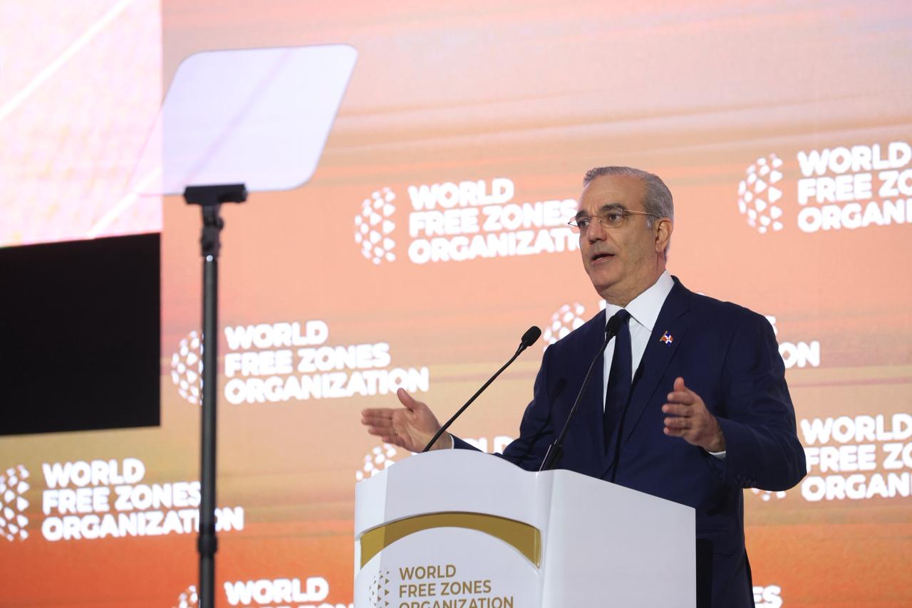 Presidente Abinader presenta a RD como una de las mejores opciones en zonas francas