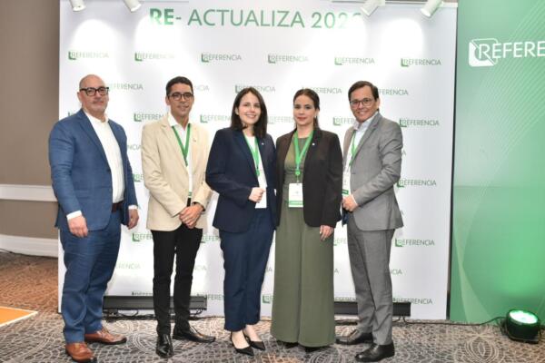 Cinco especialistas disertaron en el evento académico. Foto: Feunte externa 