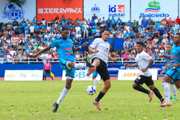 Salcedo FC frente a Cibao FC en el juego de ida de la final 2025-2026 de la Liga Dominicana de Fútbol 3