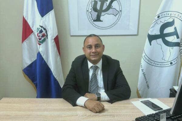 Miguel Lora,presidente del Colegio Dominicano de Psicólogos 