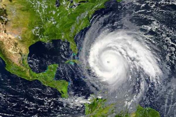 Los expertos alertan que el calentamiento de las aguas del Atlántico incrementa la energía disponible para el desarrollo de sistemas tropicales.