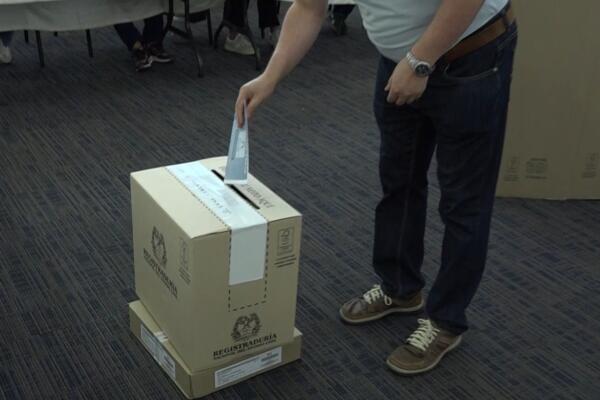 Colombianos participan en elecciones presidenciales desde República Dominicana 