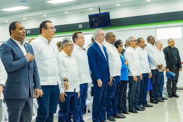 Asimismo, el proyecto fortalece la interoperabilidad y la modernización de la atención ciudadana mediante sistemas digitales de gestión de turnos. Foto: Fuente externa 
