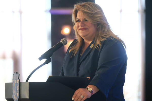 Fotografía de archivo de la gobernadora de Puerto Rico, Jenniffer González, durante un acto público, en San Juan (Puerto Rico). EFE/Thais Llorca